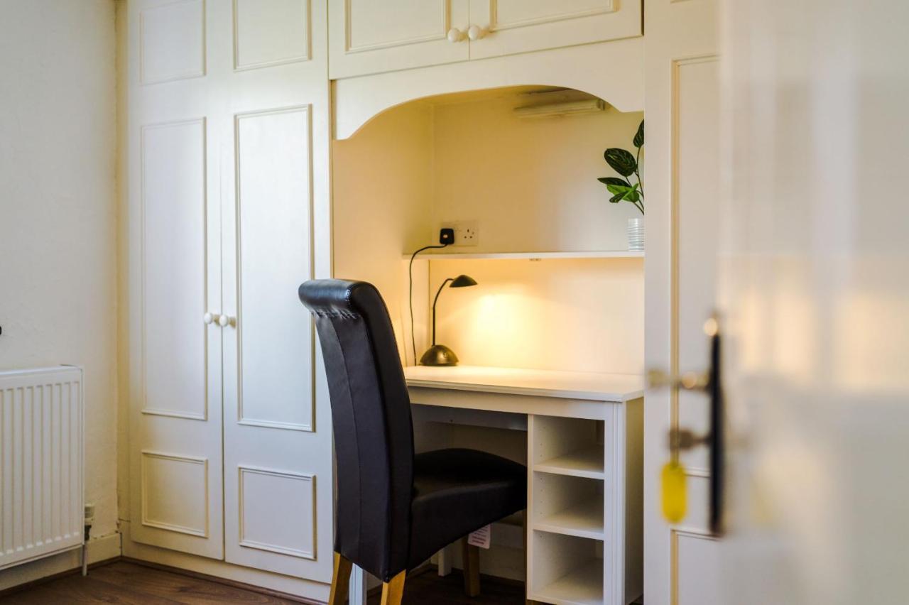 Sunshine Cottage By Happy Sunshine Stay Golborne Eksteriør billede