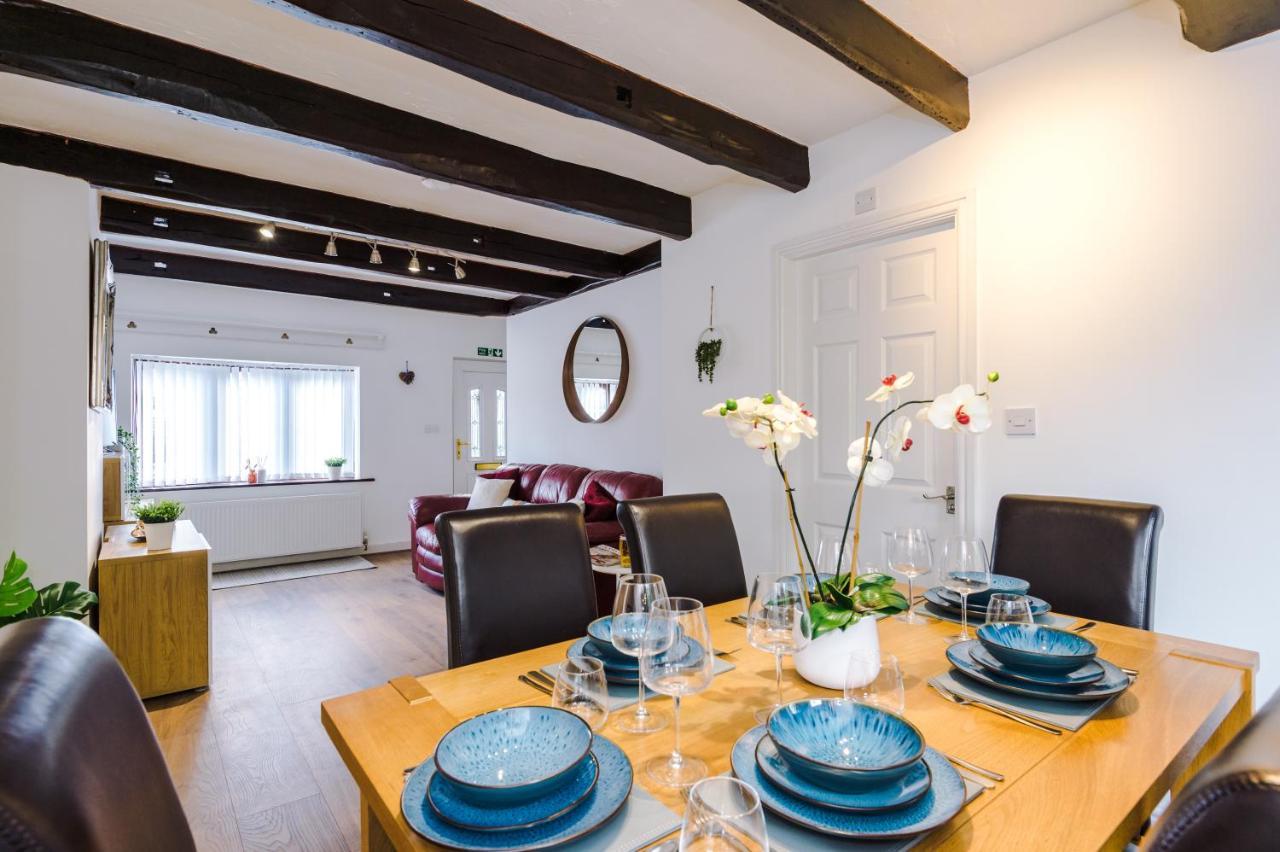 Sunshine Cottage By Happy Sunshine Stay Golborne Eksteriør billede